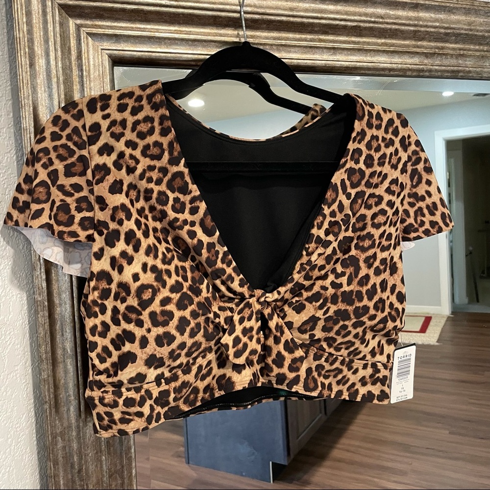 Torrid Swim Sleeve Top Cheetah Sz 1X